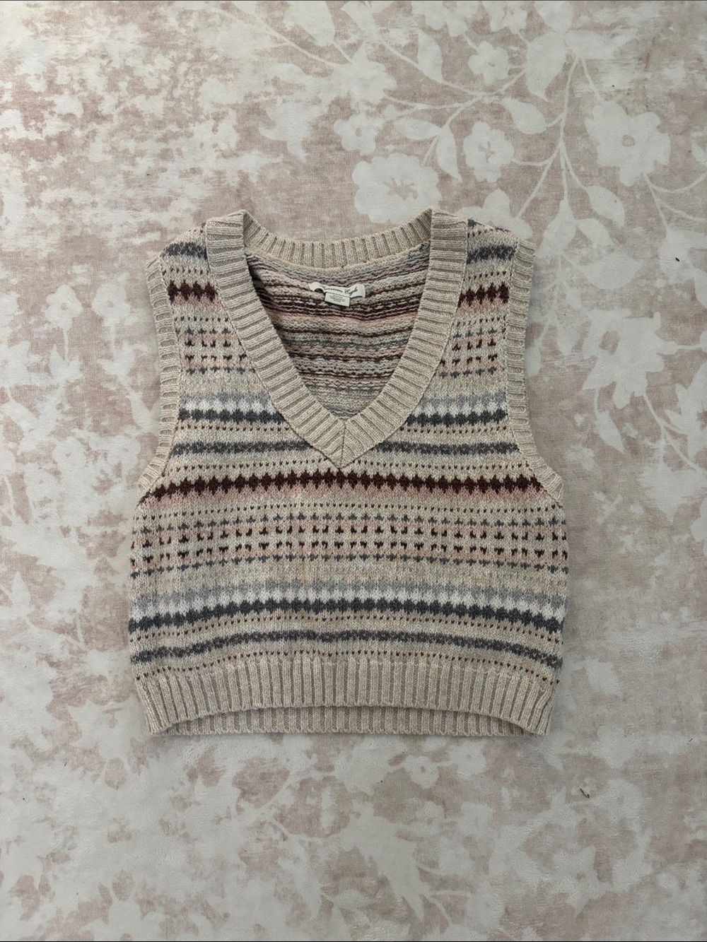 American Eagle V-Neck Fair Isle Knit Sweater Vest